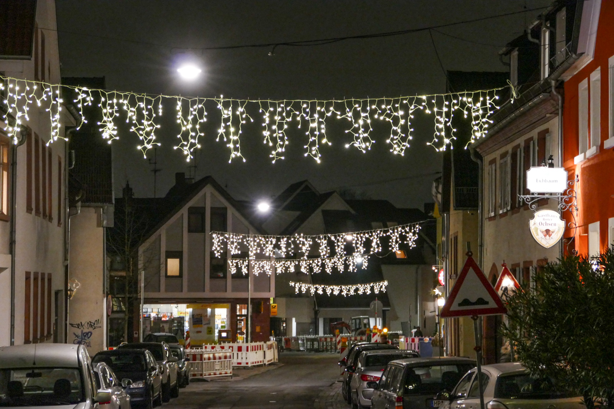 Lichterketten in der Rathausstraße