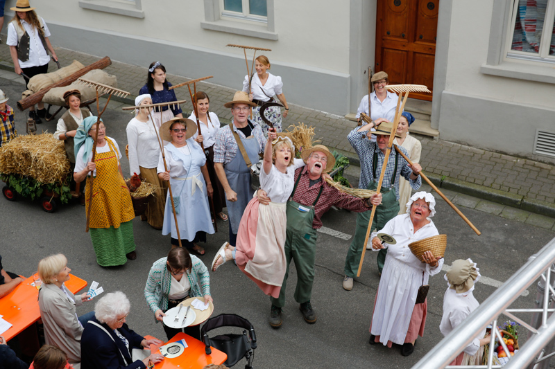 Gruppe im Festzug